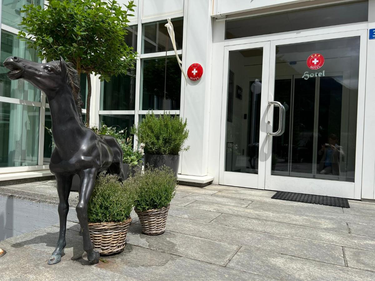 Hotel Weisses Roessli Only Bed & Breakfast Self Check-In Göschenen Exterior foto